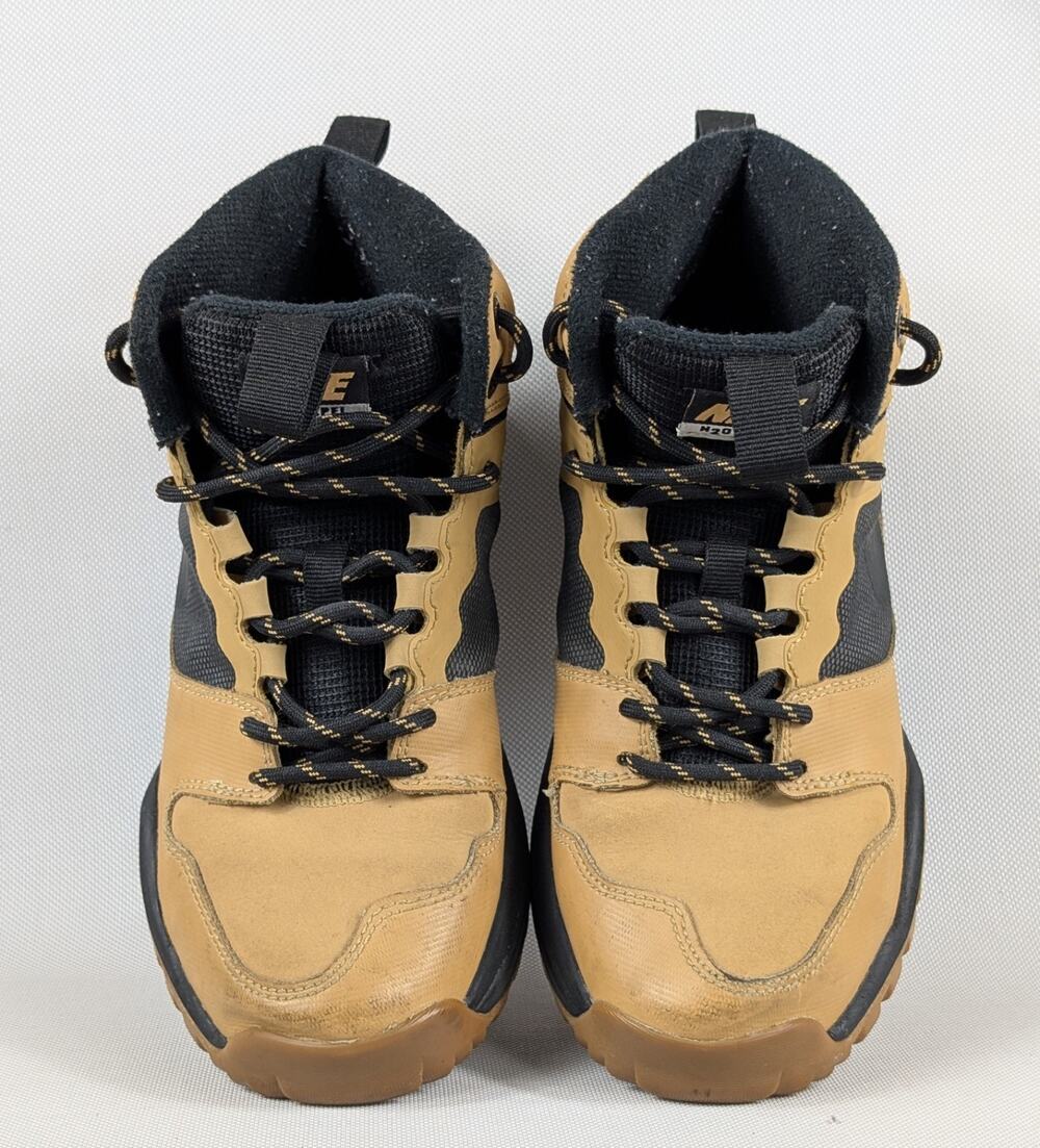 Nike H2o Youth Size 4Y Boots Wheat Color Waterproof